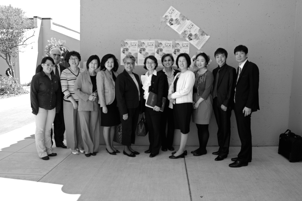 DELEGATIONS+IN+TALK+-+Delegations+from+both+Korea+and+the+United+States+come+together+to+organize+the+international+union+within+TaLK+%28Teach+and+Learn+in+Korea%29.+