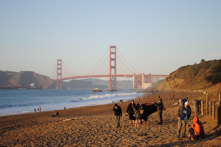 SAN FRANCISCO’S BEACH
Picnickers prepare their spot and settle down to enjoy the sunset at Baker Beach with a view of the Golden Gate Bridge in the background, Sunday, June 2.