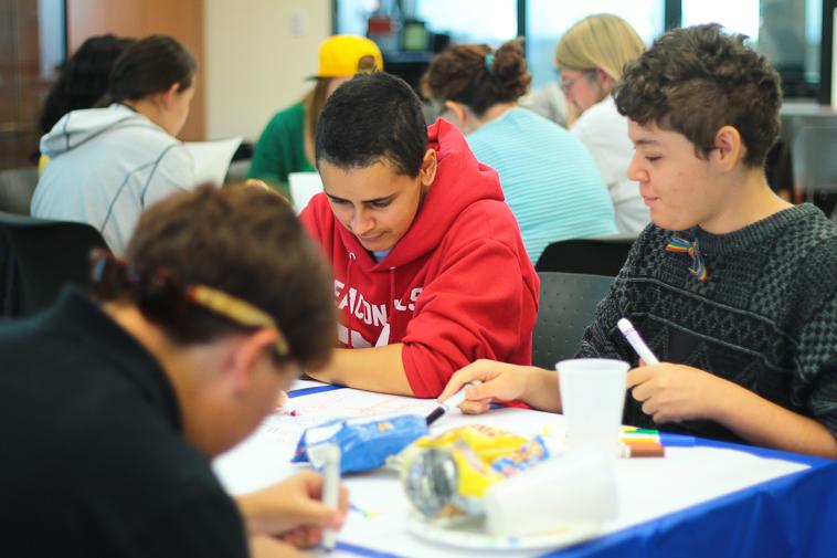 Rainbow+Club+president+Jeanine+Bowman%2C+27%2C+undecided+major%2C+facilitates+a+discussion+about+ways+to+make+DA+College+more+LGBT+community+friendly.