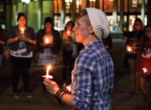 Catherine Swords,
18, undecided,
speaks with
students about
sexual violence
at the Take Back
the Night event
Tuesday, June 3.