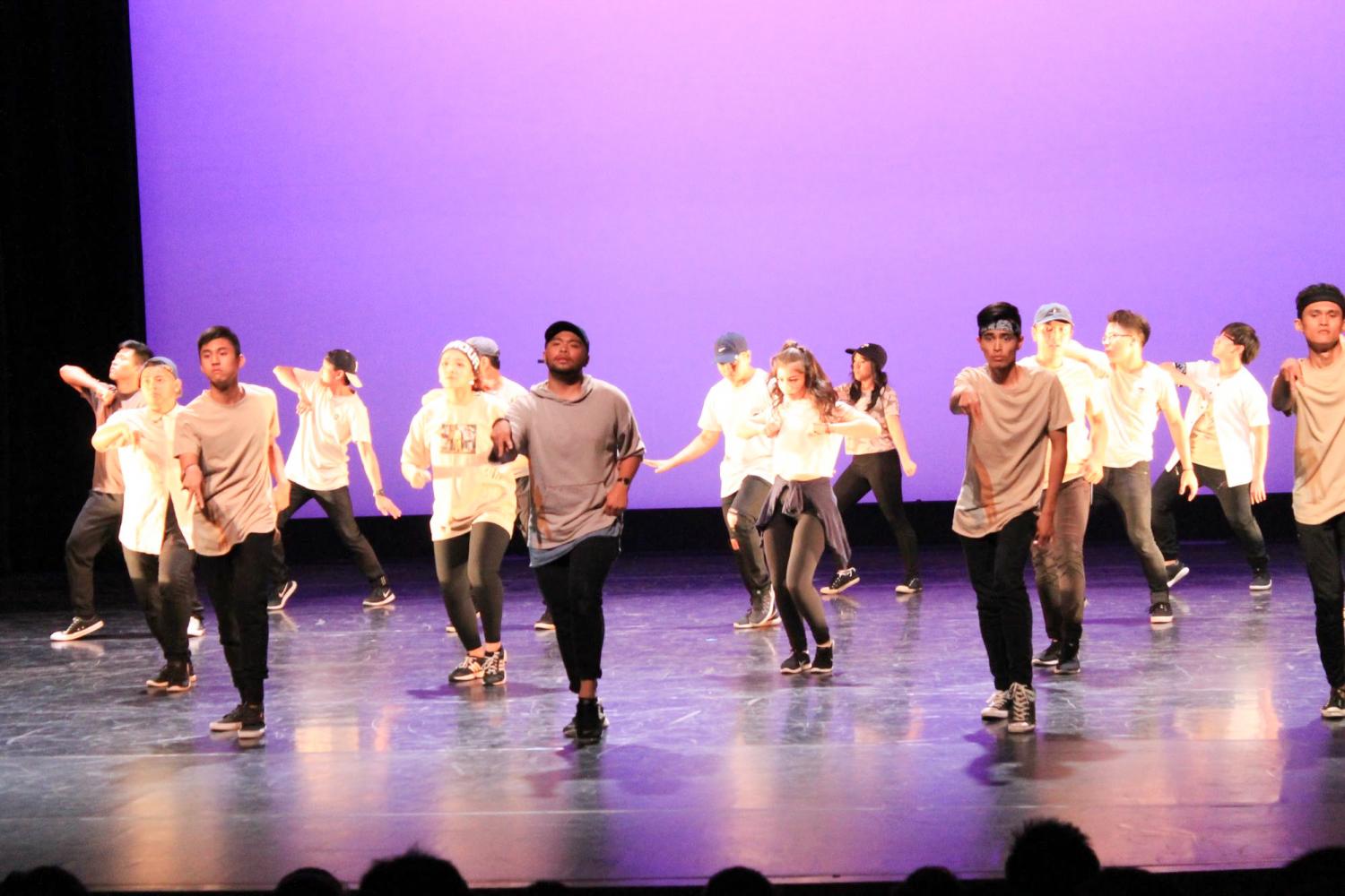 De Anza’s Dance Workshop students perform a song about feminism at the 2017 Dance Showcase in the Euphrat Museum on June 9.
