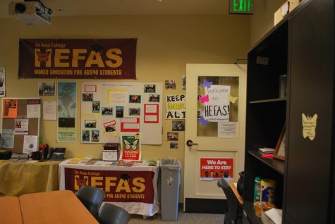 HEFAS takes to De Anza’s main quad to show solidarity