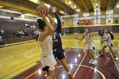 Dons keep it close, but unable to pull off win