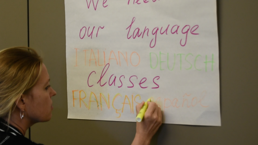 Students advocate for language programs in De Anza budget deliberations