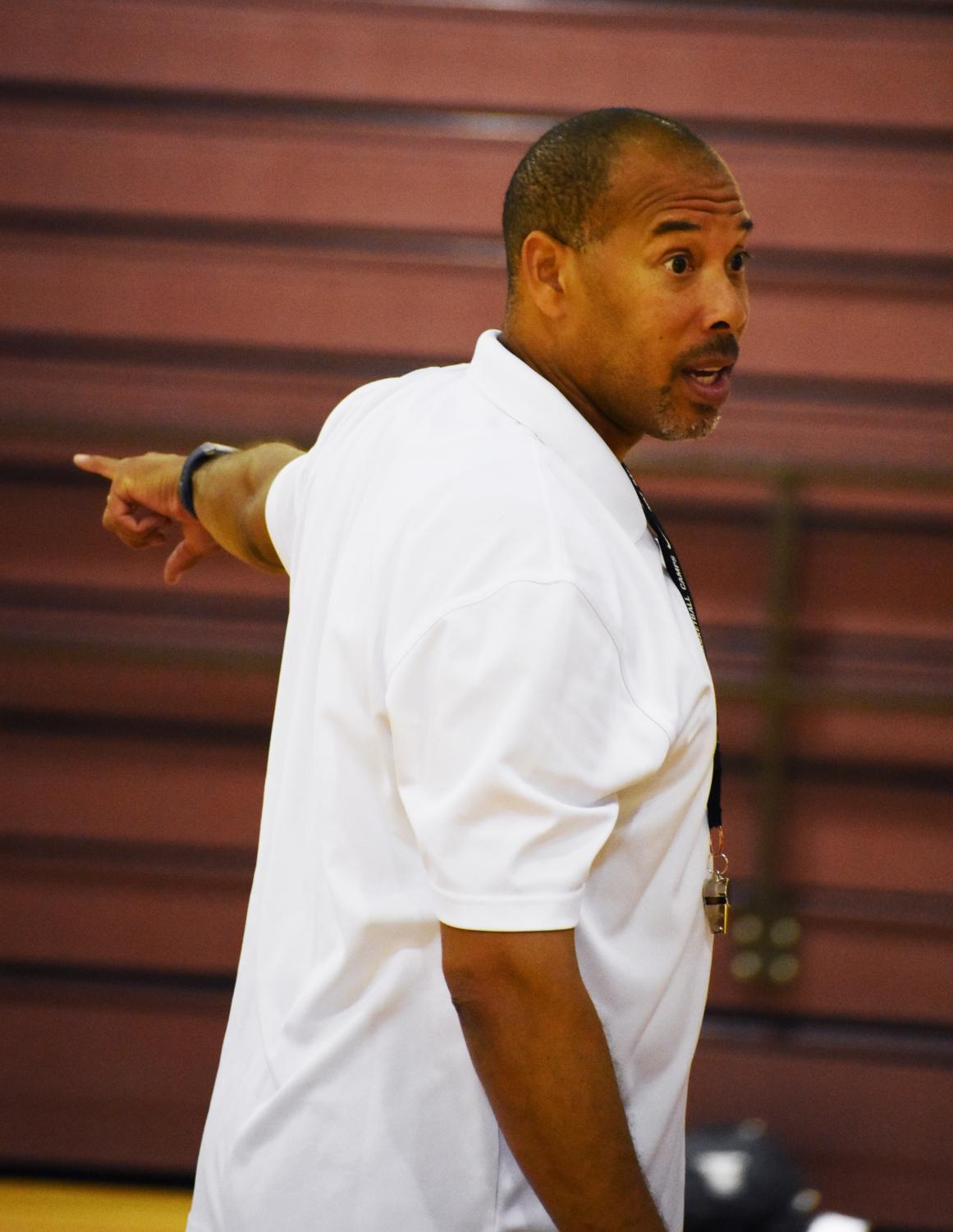 Coach Mike Allen talking to the players about a exercise to his team during practice on
Oct. 30 at De Anza College.