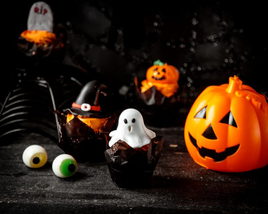 Halloween+celebrations+have+to+follow+COVID-19+safety+protocols%2C+but+they+can+still+be+fun.