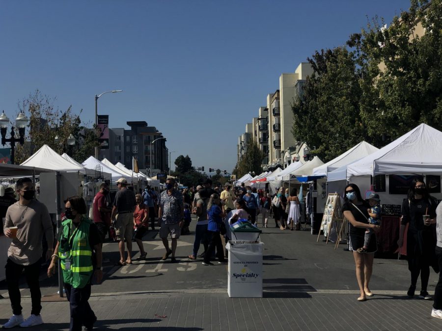 A large variety of vendor booths at the Sunnyvale Art and Wine Festival.