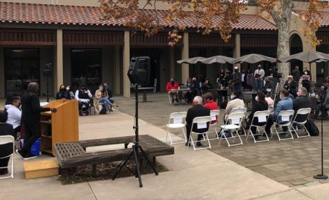 De Anza College resident Lloyd Holmes addressing attendees of the Foothill-De Anza District-wide COVID town hall event on Dec. 3.