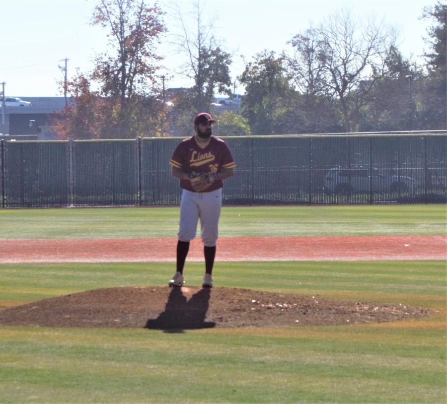 Jan.+27+--+De+Anza+Starting+Pitcher+Mat+Garcia+pitched+seven+innings+in+a+7-2+opening+day+loss+to+Laney+college.+