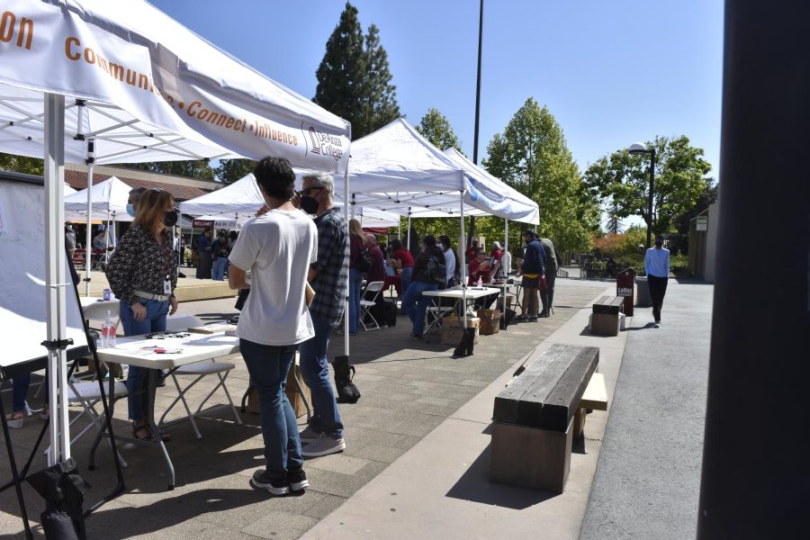 De Anza College holds first in-person enrollment day event since pandemic