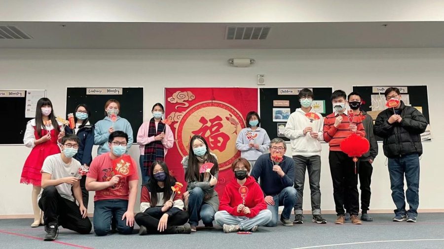 Community group club, FHDA Chinese Campus Evangelical Ministry, poses for a photo while they celebrate the 2022 Lunar New Year. (Photo courtesy of Maggie Singman)