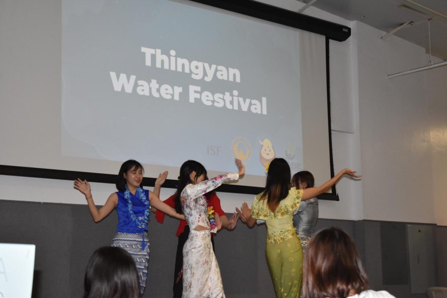 Traditional Thingyan dance performed by dancers in traditional cultural dresses at Cupertino’s Valley Church on Apr. 20. They dance to the traditional song, “Thingyan Moe”, which means the rain of the Thingyan festival.