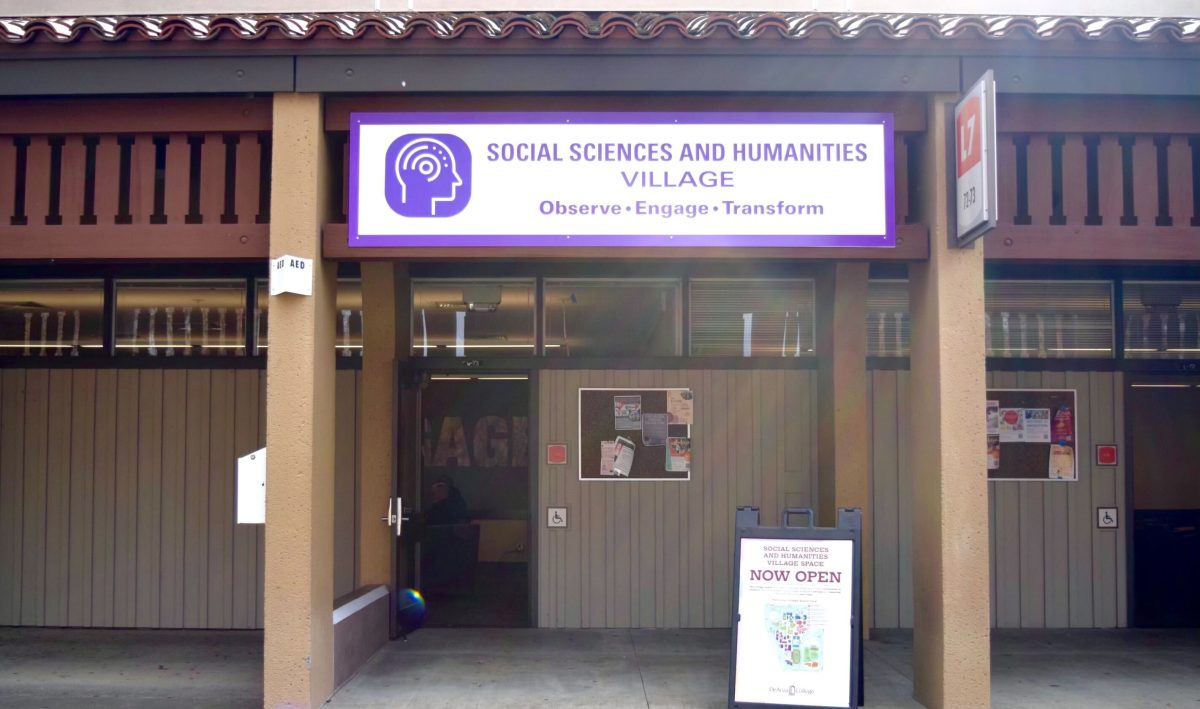 The front door of the Social Science and Humanities Village room where Soulful Therapy is hosted.