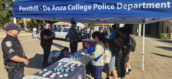 District police host ‘Pop with a Cop,’ aim to improve community relations