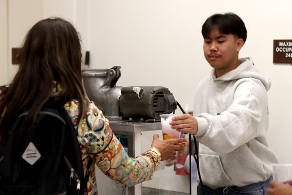 Pilipino Unity Student Organization celebrates Filipinx American History Month with Halo-Halo Mixer