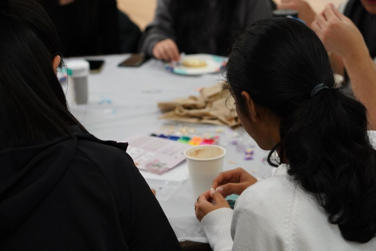 Students make accessories at the De-Stress event, Dec. 5.