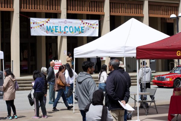 De Anza welcomes new students, families at spring open house