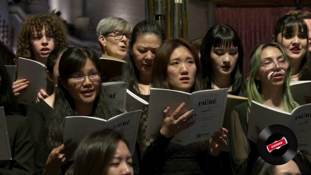 Choir and orchestra perform live at Grace Cathedral
