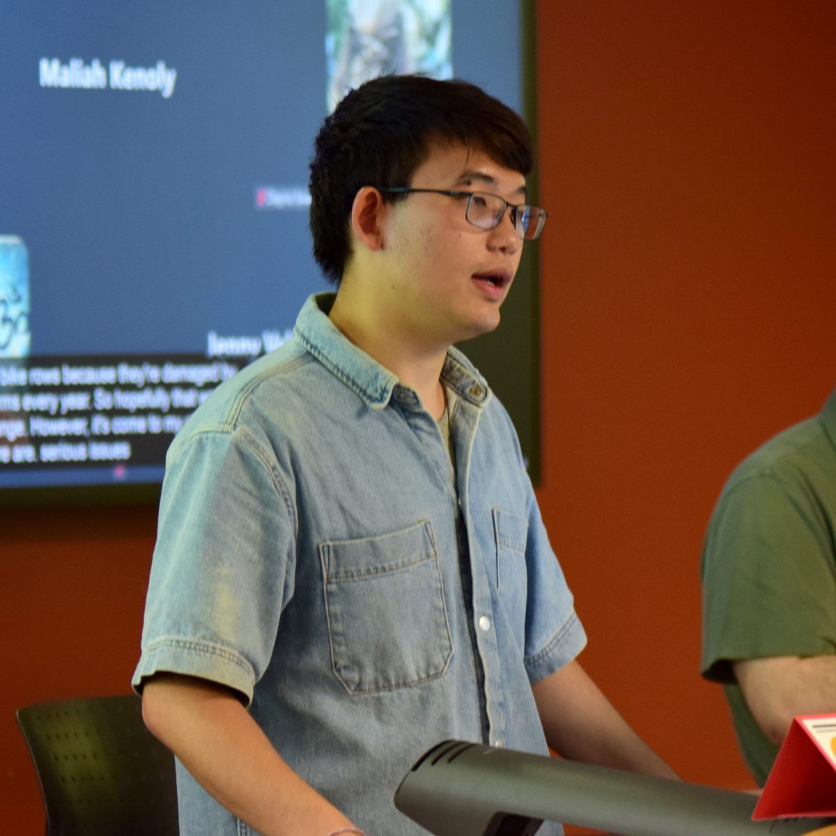 DASG senate puts off $22,000 bike corral cover over conflict of interest